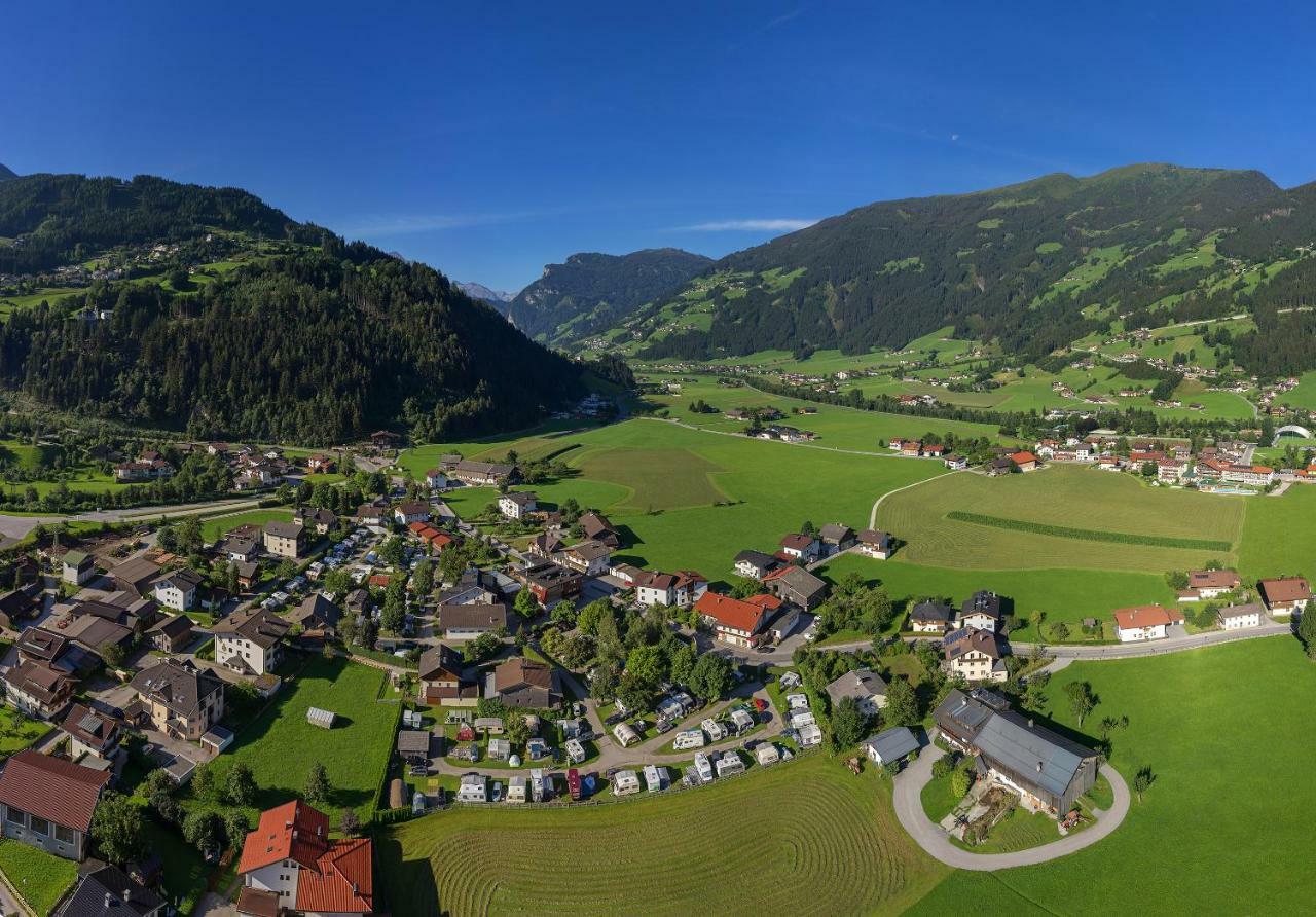 Apparthaus & Chalets Hofer Zell am Ziller Exteriér fotografie